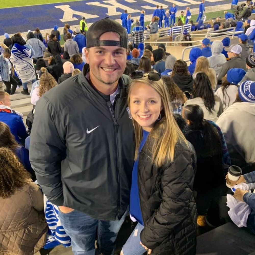 Meet your Posher, Caroline